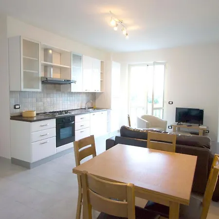 Apartment With 2 Bedrooms In Caulonia Marina With Wonderful Sea View Shared Pool Furnished Balcony 100 M From The Beach Marina di Caulonia