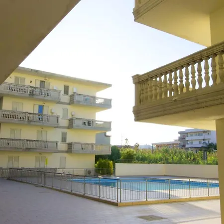 Appartement Apartment With 2 Bedrooms In Caulonia Marina With Wonderful Sea View Shared Pool Furnished Balcony 100 M From The Beach