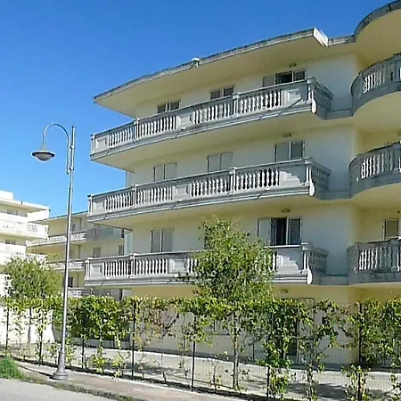Appartement Apartment With 2 Bedrooms In Caulonia Marina With Wonderful Sea View Shared Pool Furnished Balcony 100 M From The Beach *
